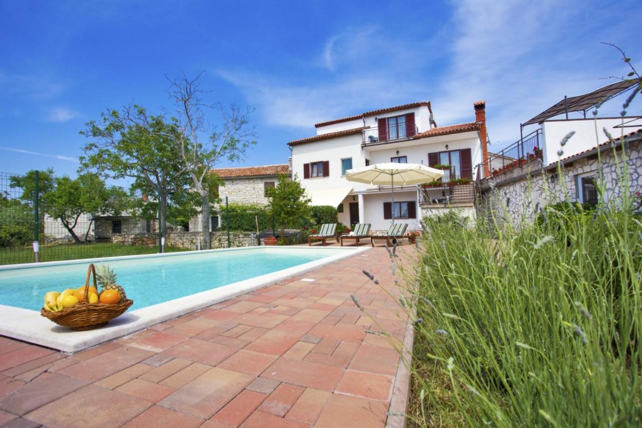 Holiday Home Elvis, Village Kujici Hreljići Zewnętrze zdjęcie