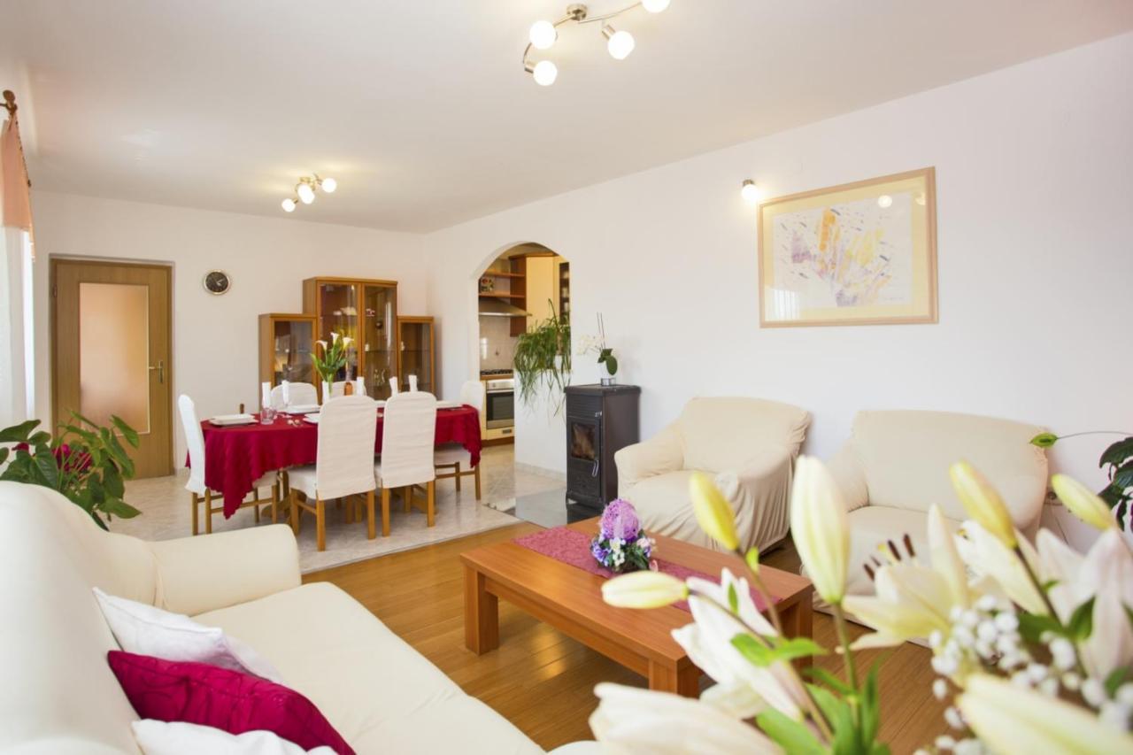Holiday Home Elvis, Village Kujici Hreljići Zewnętrze zdjęcie