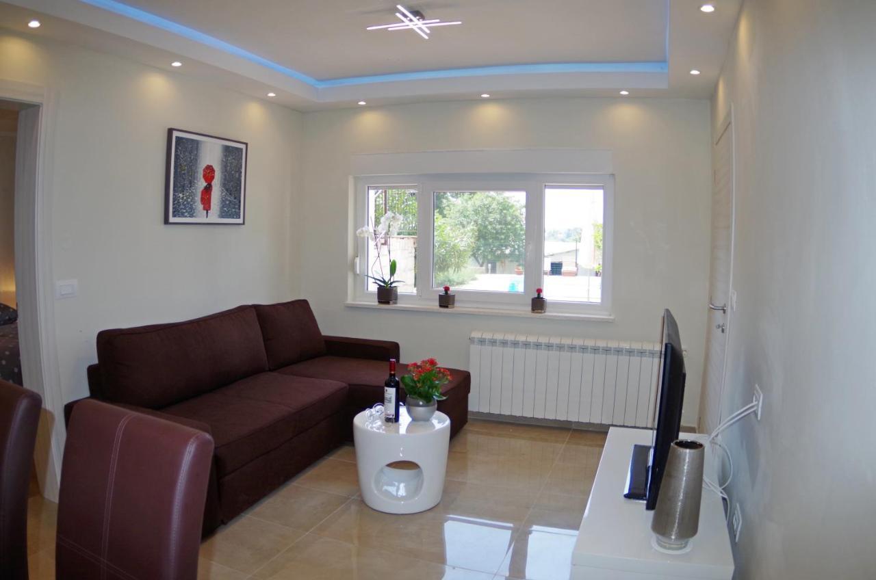Holiday Home Elvis, Village Kujici Hreljići Zewnętrze zdjęcie